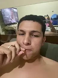 guingk13 webcam stripchat model stream image