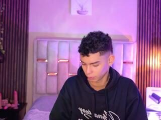 Sky Jules webcam model stream image