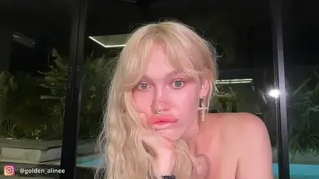 Golden_Aline webcam stripchat model stream image