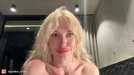 Golden_Aline webcam stripchat model stream image