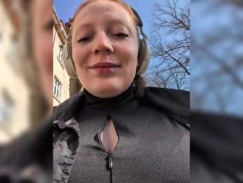 Zlatalata webcam bongacams model stream image