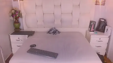 Atley_Dolly webcam model stream image