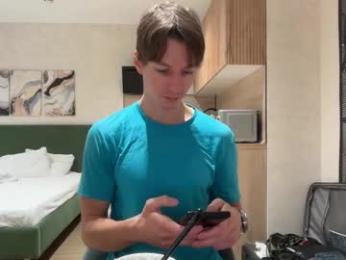 yummyalexxx webcam chaturbate model stream image