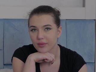 Amavi Bentov webcam model stream image