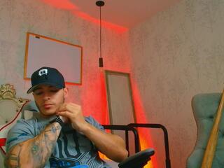 Alan Thompson webcam model stream image