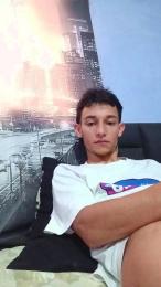 Benn_harris webcam cam4 model stream image