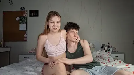 FloraCouple webcam model stream image