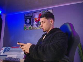 Camilo Alvarezz webcam model stream image