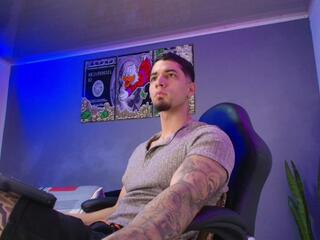Camilo Alvarezz webcam model stream image