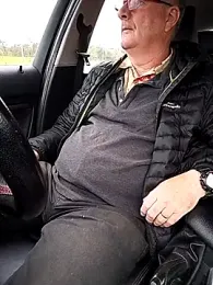 stiffandlubed@xh webcam model stream image