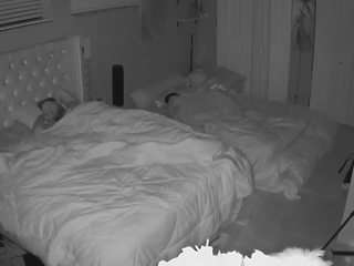 voyeurcam-house-charleys-room webcam model stream image