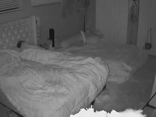 voyeurcam-house-charleys-room webcam model stream image