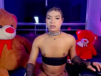 nikolle_sweeethott webcam model stream image