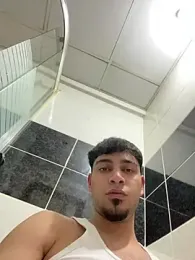 astoperaa webcam model stream image