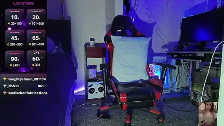 Blondiewithanass webcam stripchat model stream image