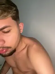 newdelight webcam model stream image
