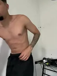 newdelight webcam model stream image