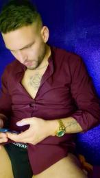 ale1717 webcam model stream image