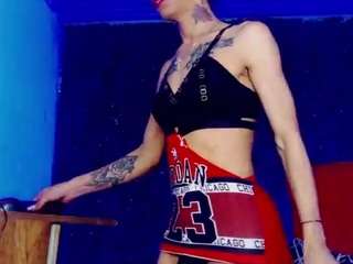 sexymcqueenx24cm webcam model stream image