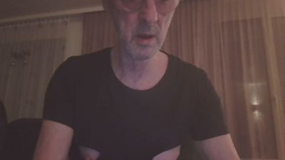 devold_hot webcam model stream image