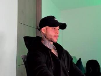 _jamesleandros webcam model stream image
