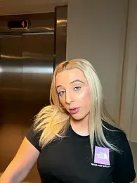 Strongqueen webcam stripchat model stream image