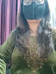 Aishwaryaa_69 webcam model stream image