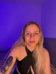 lunawolf21 webcam model stream image