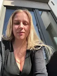 lunawolf21 webcam model stream image