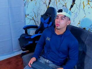 Vinny Oliver webcam model stream image