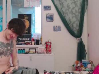 queen_x_joker webcam model stream image