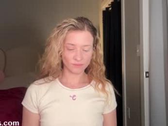 saraloverays webcam model stream image