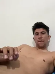 Luis-avatar webcam model stream image
