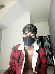 alone_-_deep webcam model stream image