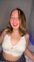 Seraphine_777 webcam cam4 model stream image