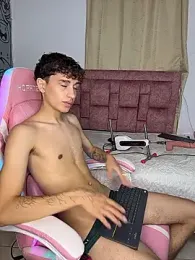Douglas_x webcam model stream image