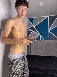 Douglas_x webcam model stream image