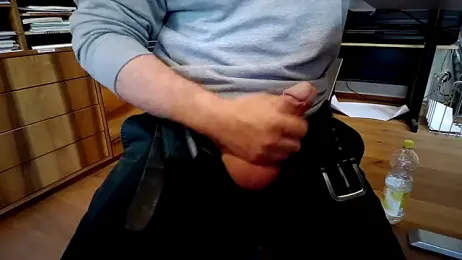 10_1992 webcam model stream image