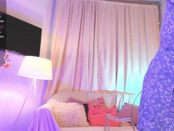 CrazyWine webcam model stream image