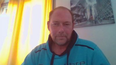 gentleman235 webcam model stream image