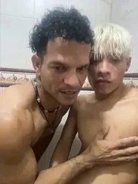 MaxyRyan webcam stripchat model stream image