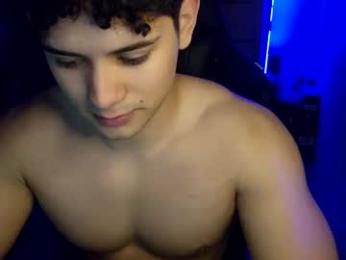 lilhotnando webcam model stream image