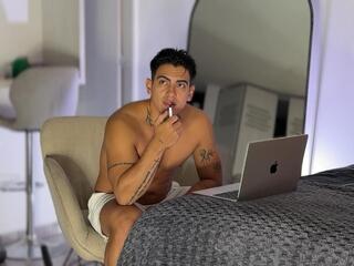 Maurice Lewis webcam model stream image