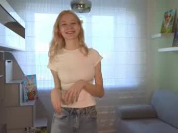 sashablonde_ webcam model stream image