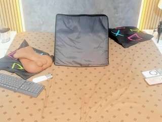naomiowen webcam model stream image