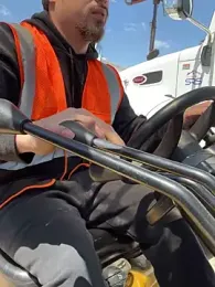 PuttieIn webcam model stream image