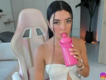 pavlovacoluccii_ webcam model stream image