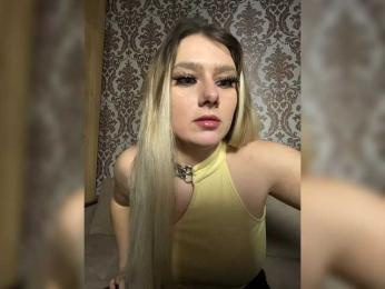 Viola23 webcam model stream image