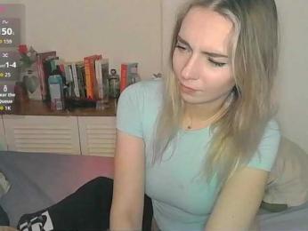 Almondmilka webcam bongacams model stream image