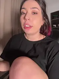 KimArts webcam model stream image